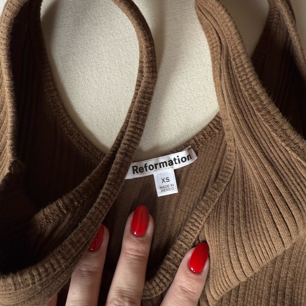 Reformation Brown Ribbed Tank Top - Picture 3 of 4